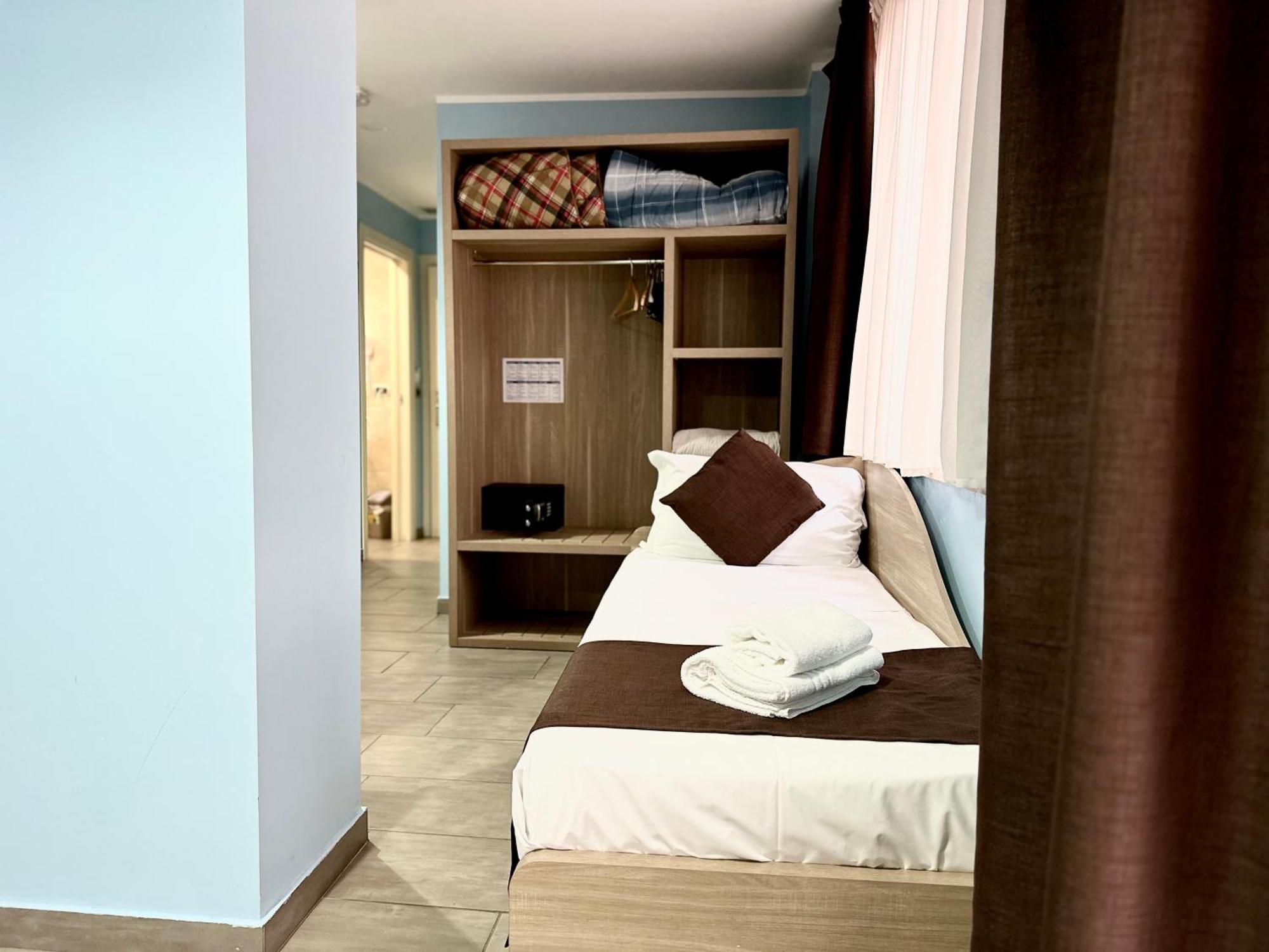 Hotel Giacosa Milan Exterior photo