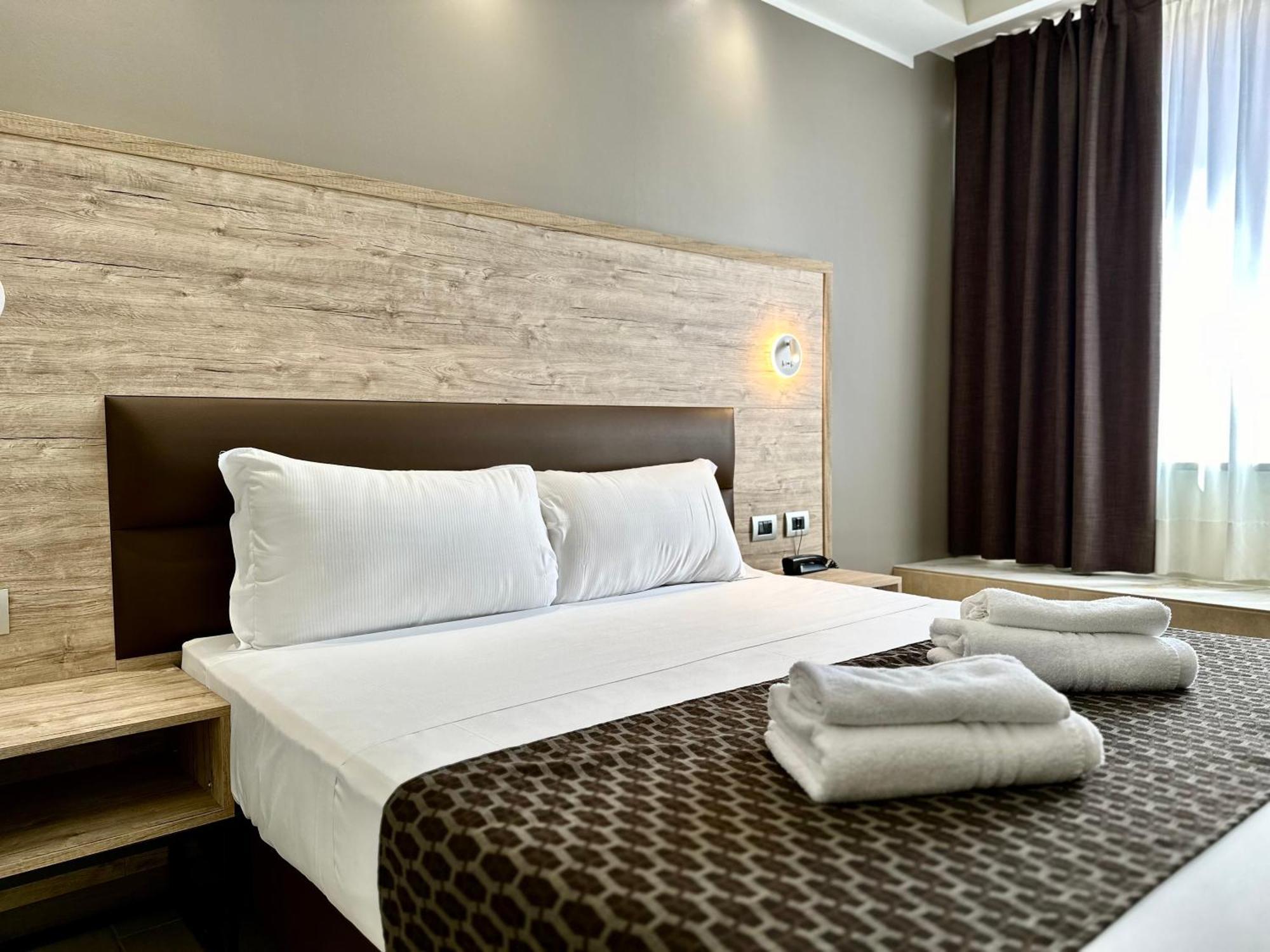 Hotel Giacosa Milan Exterior photo