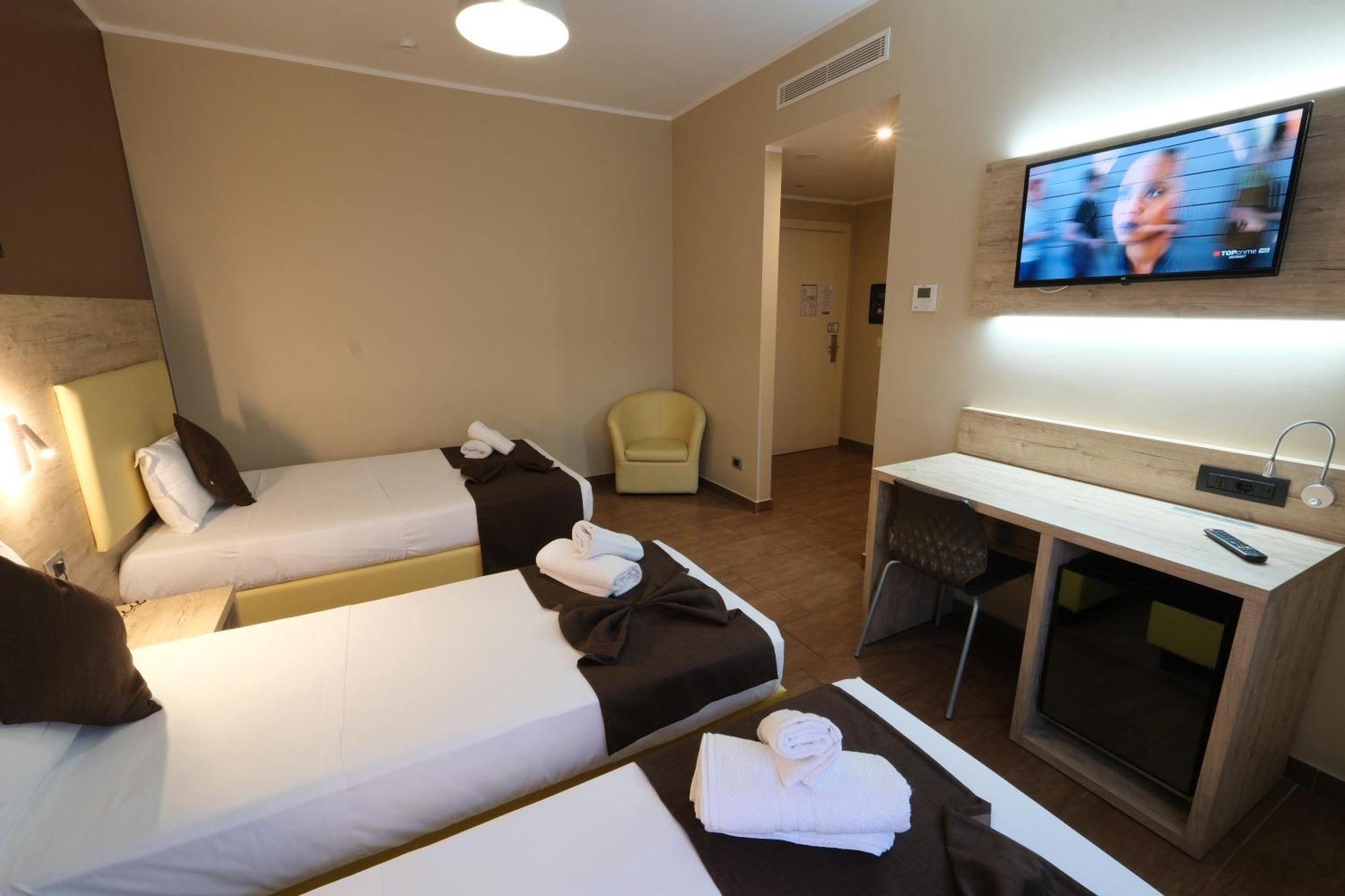 Hotel Giacosa Milan Exterior photo