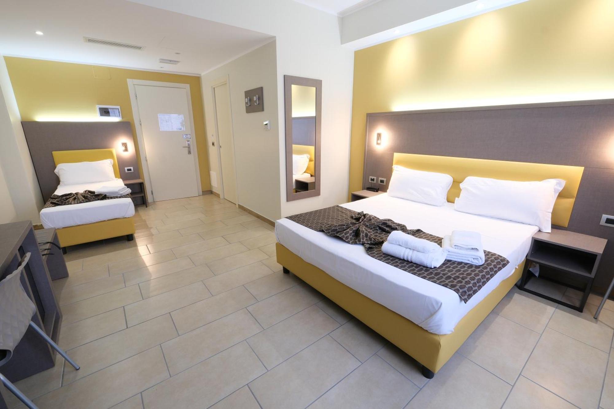 Hotel Giacosa Milan Exterior photo
